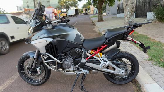 DUCATI MULTISTRADA 1200 V4 S 